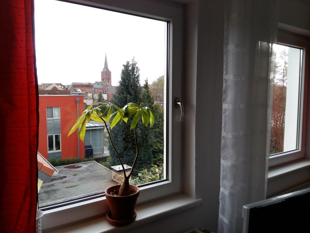 Ferienwohnung Am Schwanensee 플론 외부 사진